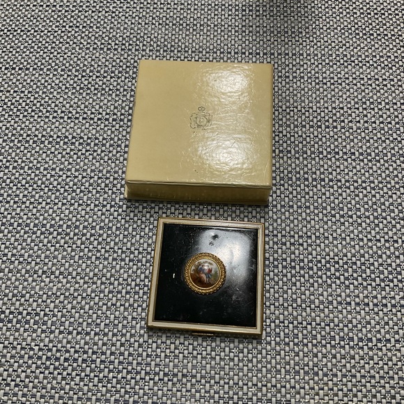 Vintage compact - Picture 5 of 5